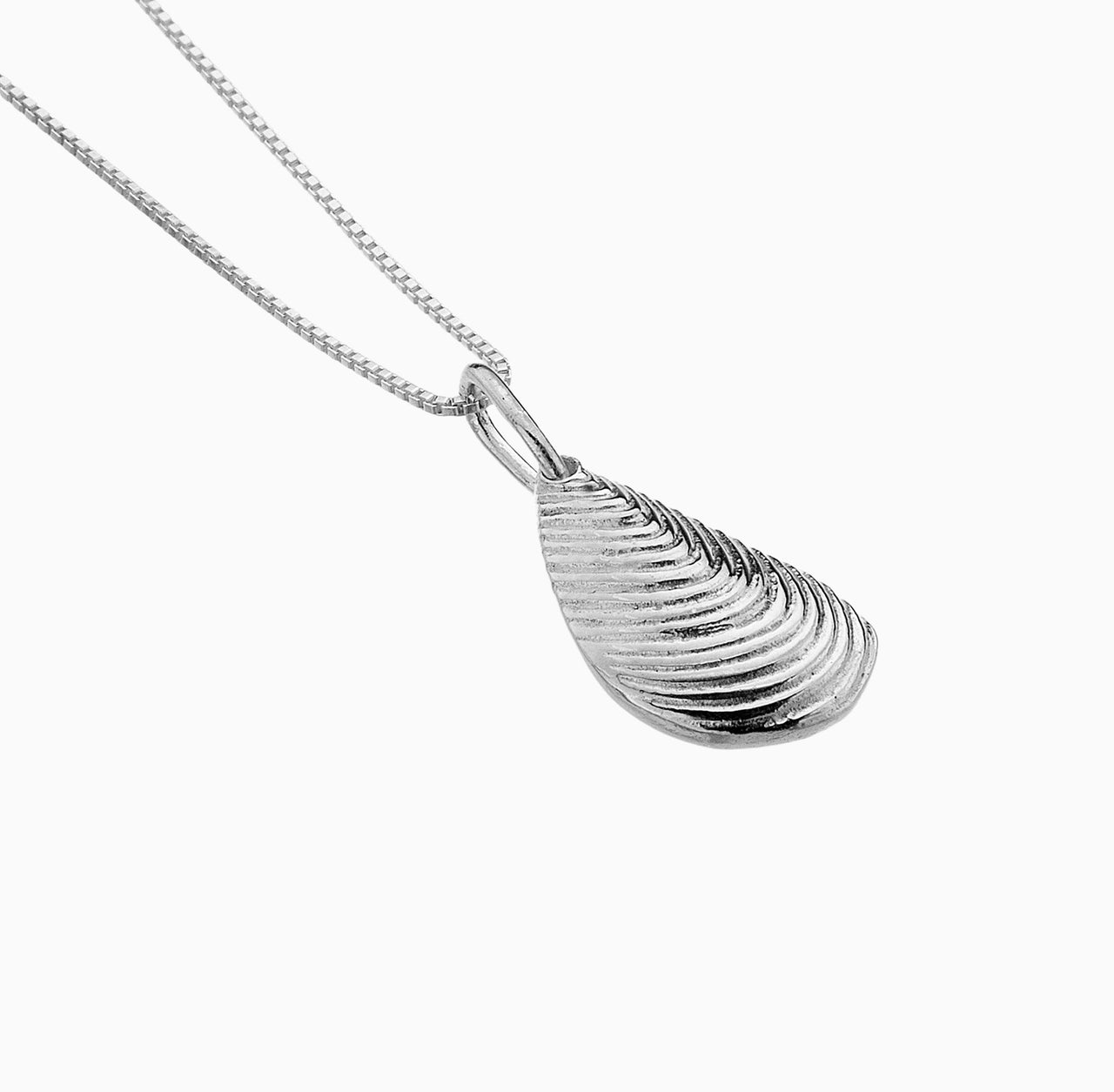 Necklace-P3492A - Mussel Shell Silver Necklace-Sea Gems