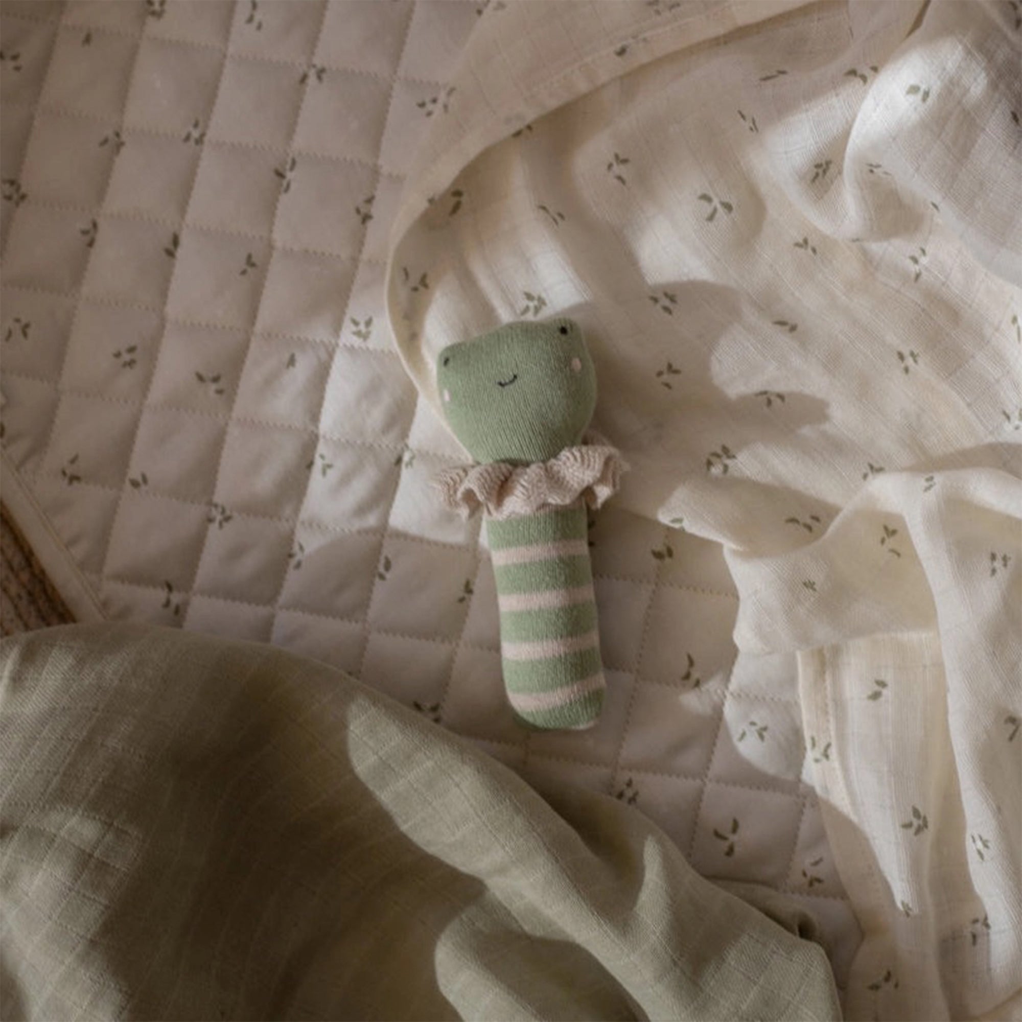 Baby Rattle-RATFRO - Friendly Frog Rattle-Avery Row