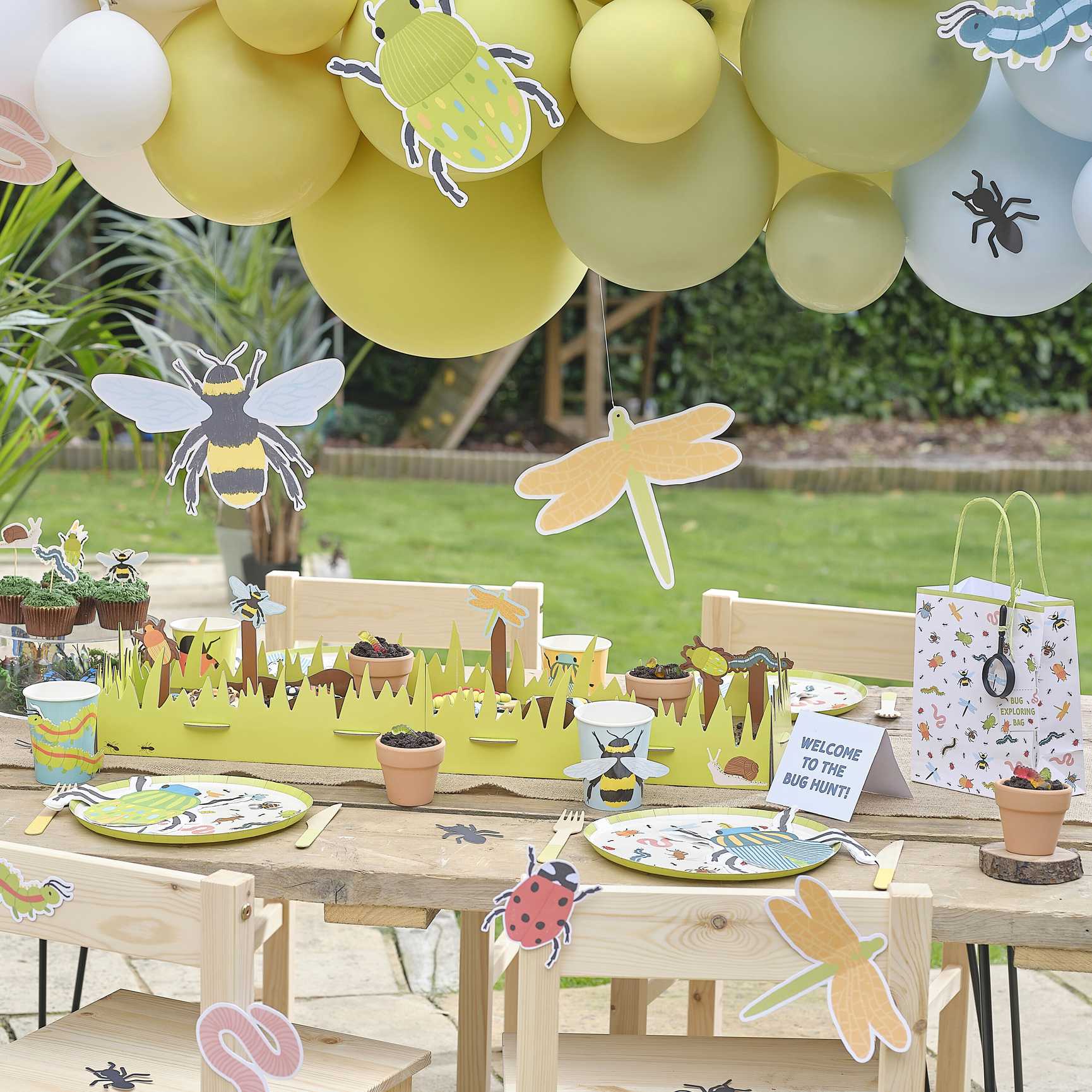 Stickers - BUG-108 - Bug Party Wall Decorations - Bug Party Wall Decorations - Whistlefish