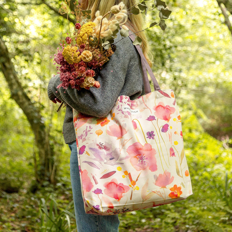 Floral tote deals