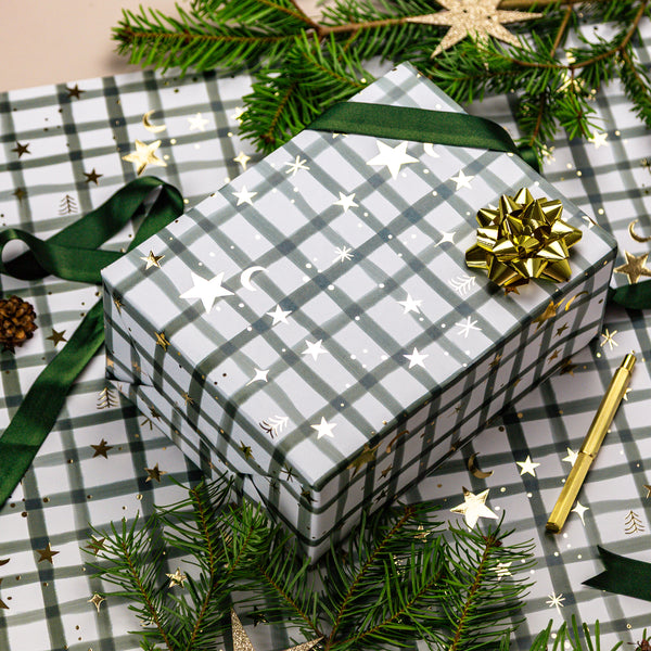 FCWP010 - Winter Check Foiled Wrapping Paper Sheet