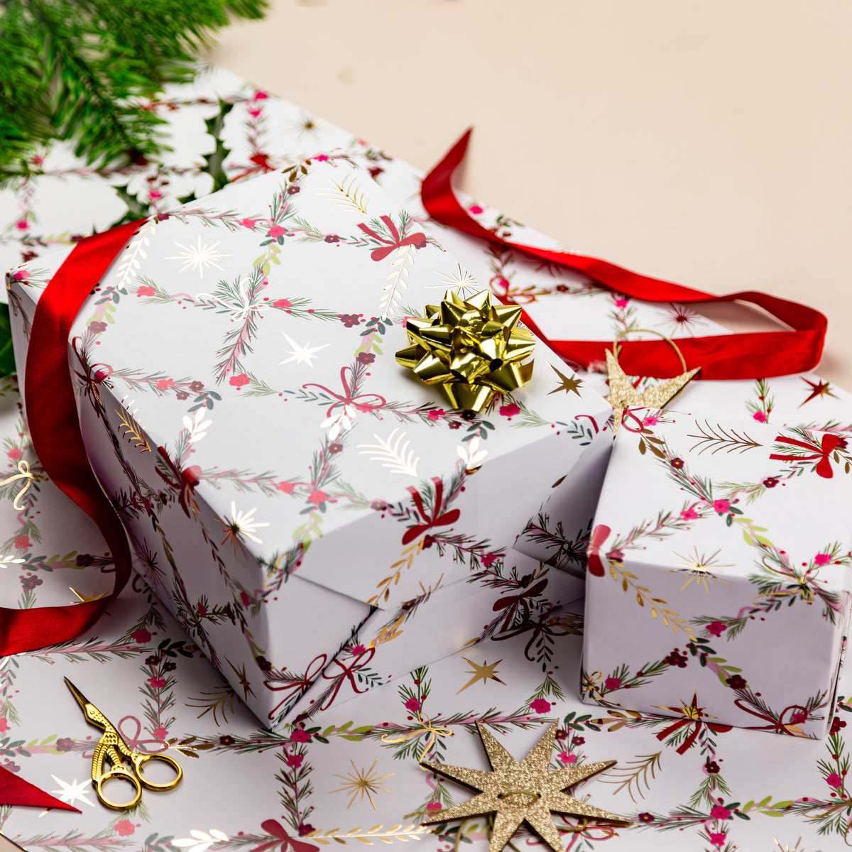 FCWP008 - Winter Garland Foiled Wrapping Paper