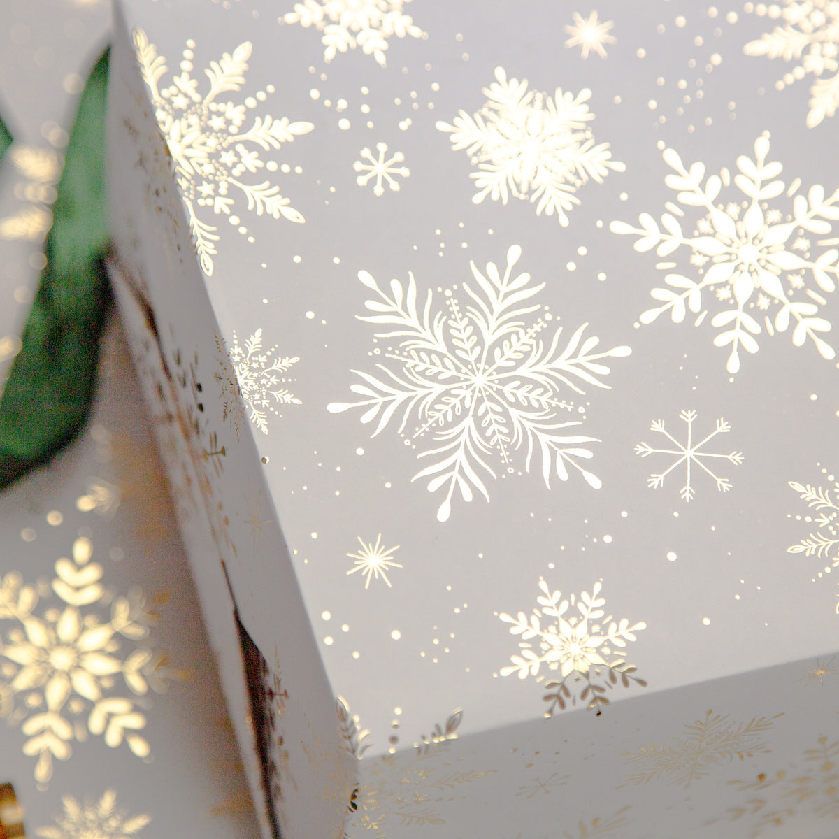 FCWP001 - Golden Snow Foiled Wrapping Paper