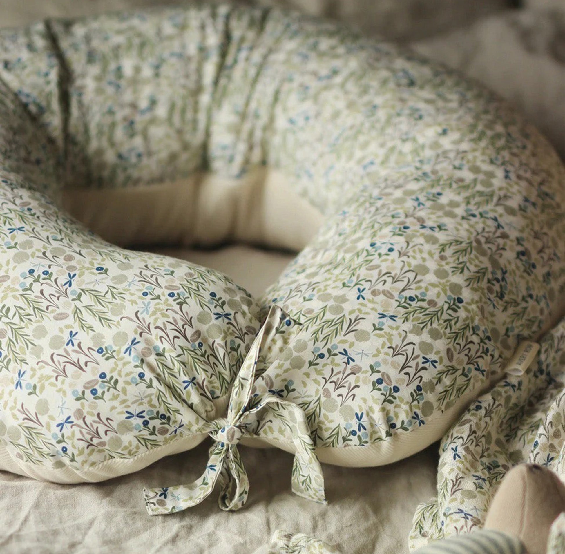 Nursing Pillow-NPIRIV - Riverbank Nursing Pillow-Avery Row