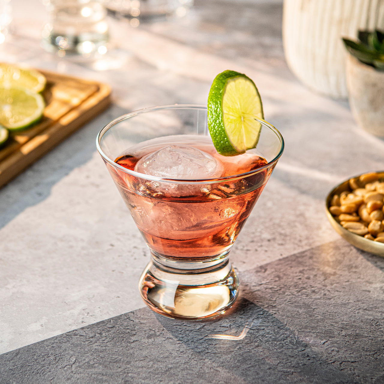 NIO-COS - NIO Cocktails Cosmopolitan