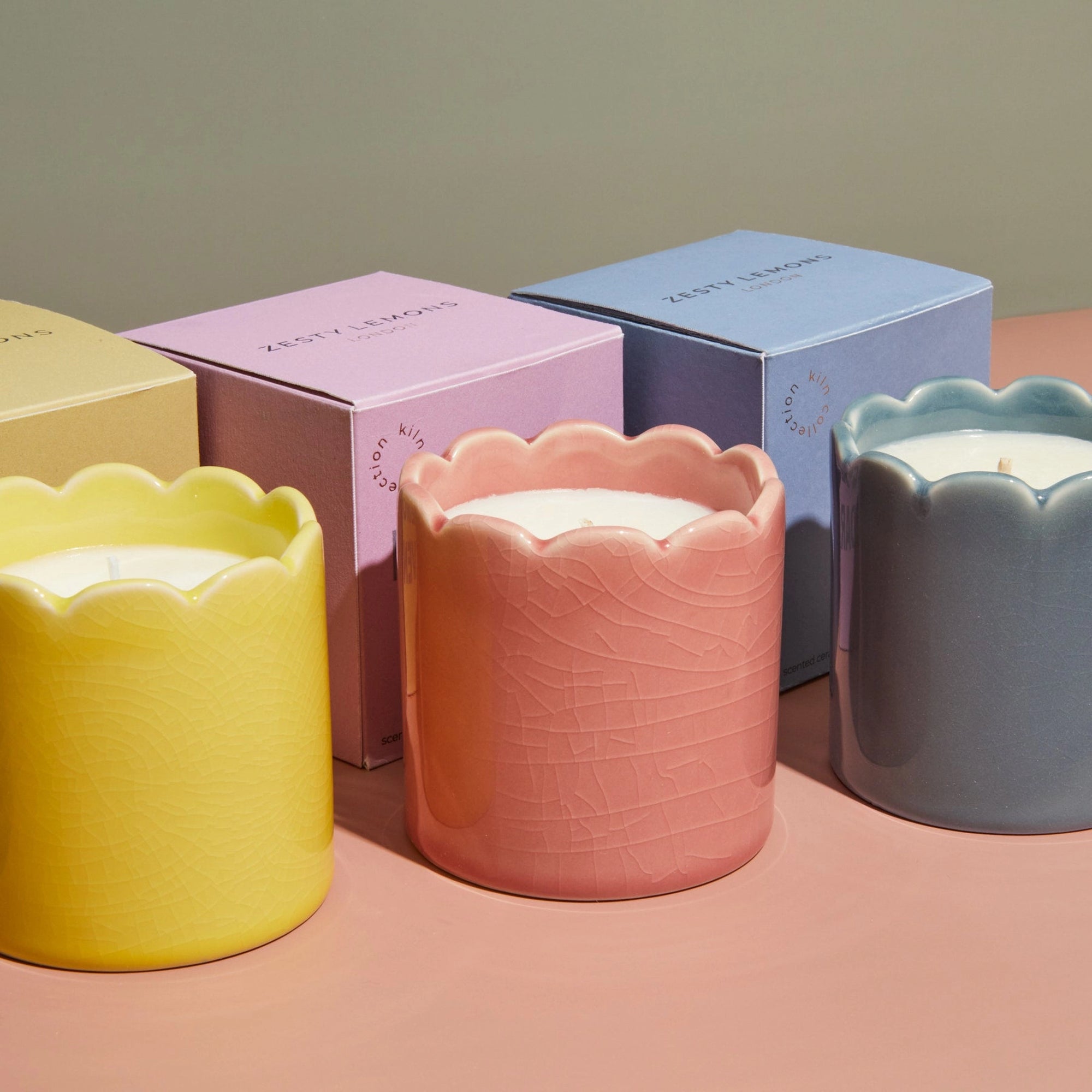 Candle-ZL_0134 - Pink Candle Blackberry & Cedarwood-Zesty Lemons